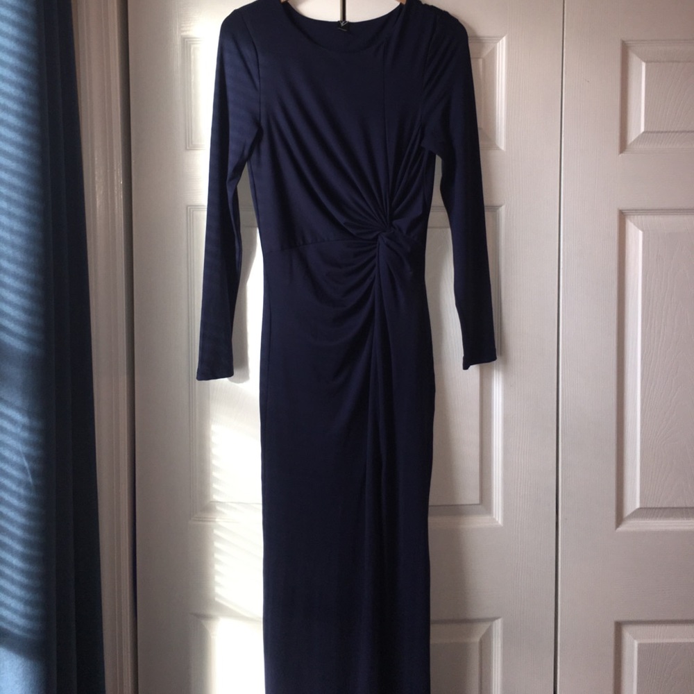 Windsor Navy Blue Long Sleeve Form Fitting Dress